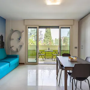 Maciachini, Zona Isola Apartament